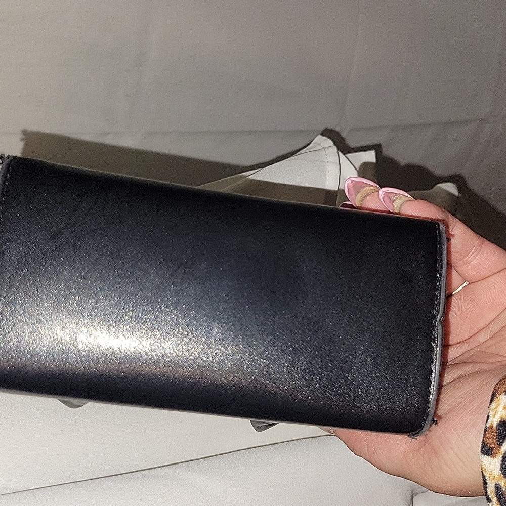 Tiny black crossbody purse - Picture 4 of 8